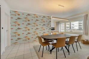 Dining - 2 bedroom accommodation in Oostduinkerke (Oostduinkerke)