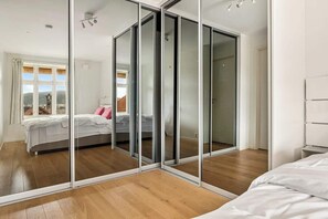 3 bedrooms, iron/ironing board, WiFi, bed sheets - Panoramic City Views Just 600m From Bryggen! (Bergenhus)
