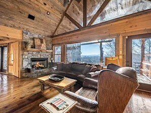 Living area - Cozy 4-bedroom cabin in serene Mineral Bluff with AC (Mineral Bluff)