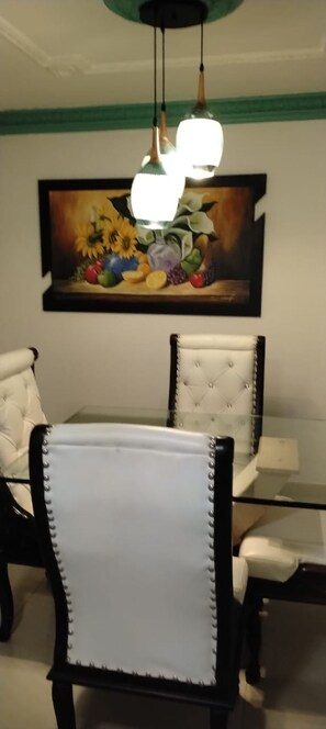 Imagem sem classificação, 3 de 16, botão