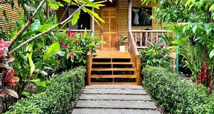 Finca Los Mangos – 2 Eco Cabins w/ Pool