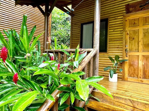 Tropical Eco Cabin near Beach & Park