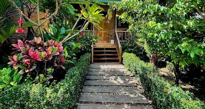 Tropical Eco Cabin near Beach & Park
