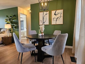 Nicht klassifiziertes Bild, 3 von 13, Schaltfläche