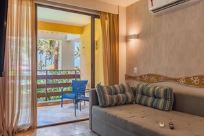 Living area - Beach Park Suites #120 Beachfront by Carpediem (Aquiraz)