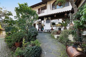 Exterior - Room 'Blu' with Mountain View, Wi-Fi and Air Conditioning (Pignoi San Rocco)