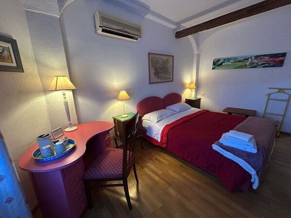 Imagen sin descripción, 1 de 24, botón