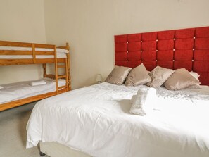1 chambre, décoration personnalisée, ameublement personnalisé
