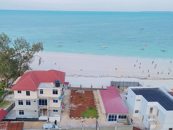 Appartement, 2 chambres, balcon, vue océan | Plage