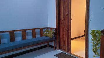 Apartment, 2 Bedrooms, Balcony, Ocean View | Interior