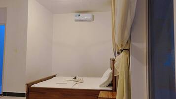 Apartment, 2 Bedrooms, Balcony, Ocean View | Bathroom