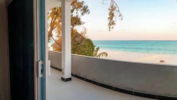 Apartment, 2 Bedrooms, Balcony, Ocean View | Balcony