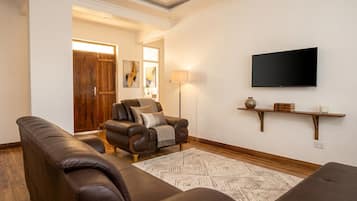 Apartemen, 2 kamar tidur, balkon, pemandangan samudra | Ruang keluarga