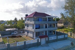 อพาร์ทเมนท์, 2 ห้องนอน, ระเบียง, วิวทะเล | บริเวณภายนอก