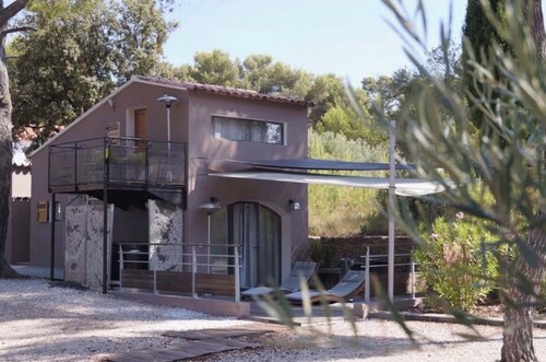 le Clos deS Chênes verts
Petit paradis sur terre
près de la mer
Chiens bienvenus