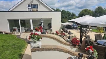 Shared Dormitory, 1 Bedroom, Smoking, Patio | Outdoor dining