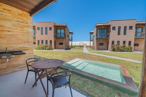 Apartamento básico | Opções para refeição ao ar livre