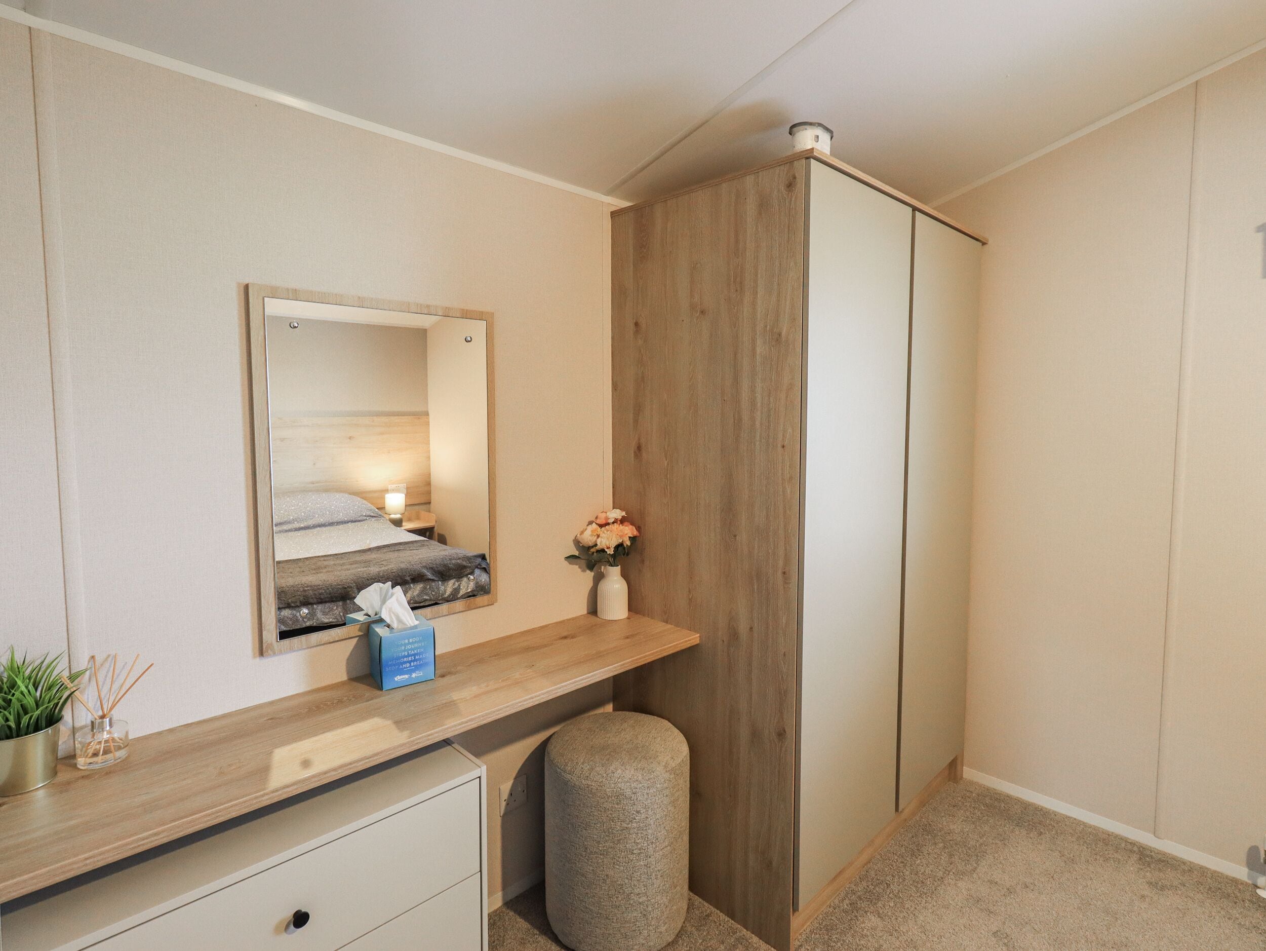 2 bedrooms, individually decorated, individually furnished, free WiFi