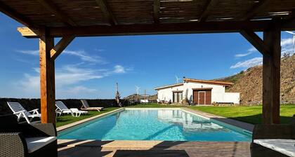 Holiday Home 'I Fiori Del Vento' with Private Pool, Wi-Fi and Air Conditioning