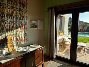 Interior - Holiday Home 'I Fiori Del Vento' with Private Pool, Wi-Fi and Air Conditioning (Nulvi)