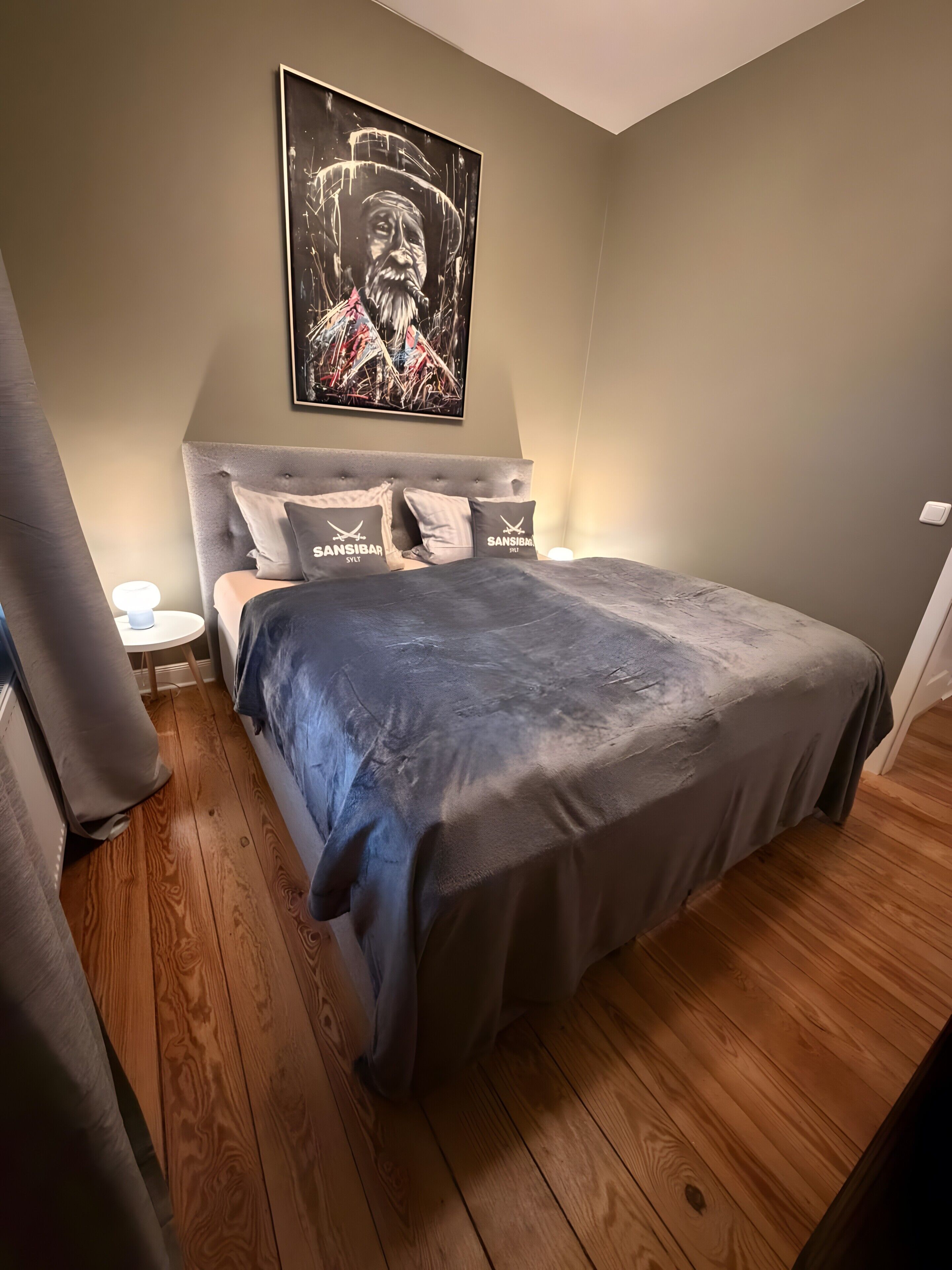 2 quartos, ferros/tábuas de passar roupa, Wi-Fi, roupa de cama