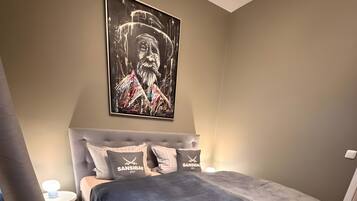 2 quartos, ferros/tábuas de passar roupa, Wi-Fi, roupa de cama