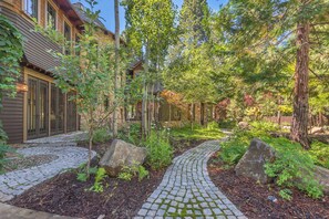 Property grounds - Tewesi Manor | Historic Tahoe Lakefront w/ Private Pier (Carnelian Bay)