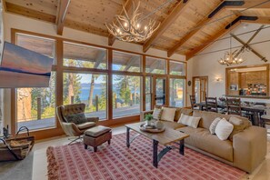 Fireplace, ping pong - Moana Mountain Shack | Lakeview w/ Buoy & Hot Tub (Tahoma)