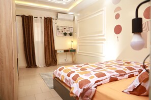 2 bedrooms, WiFi, bed sheets - Charming modern F3 in Yoff BCEAO, a stone's throw from the beach, quiet and cosy (Dakar)
