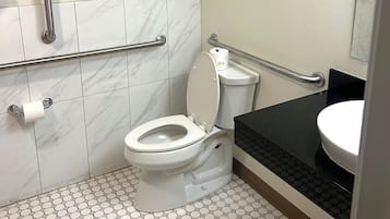 Handtücher, Seife, Shampoo, Toilettenpapier