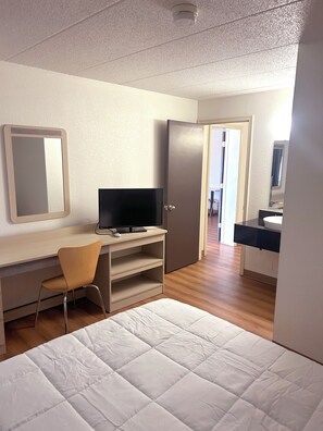 Unclassified image, 2 of 17, button