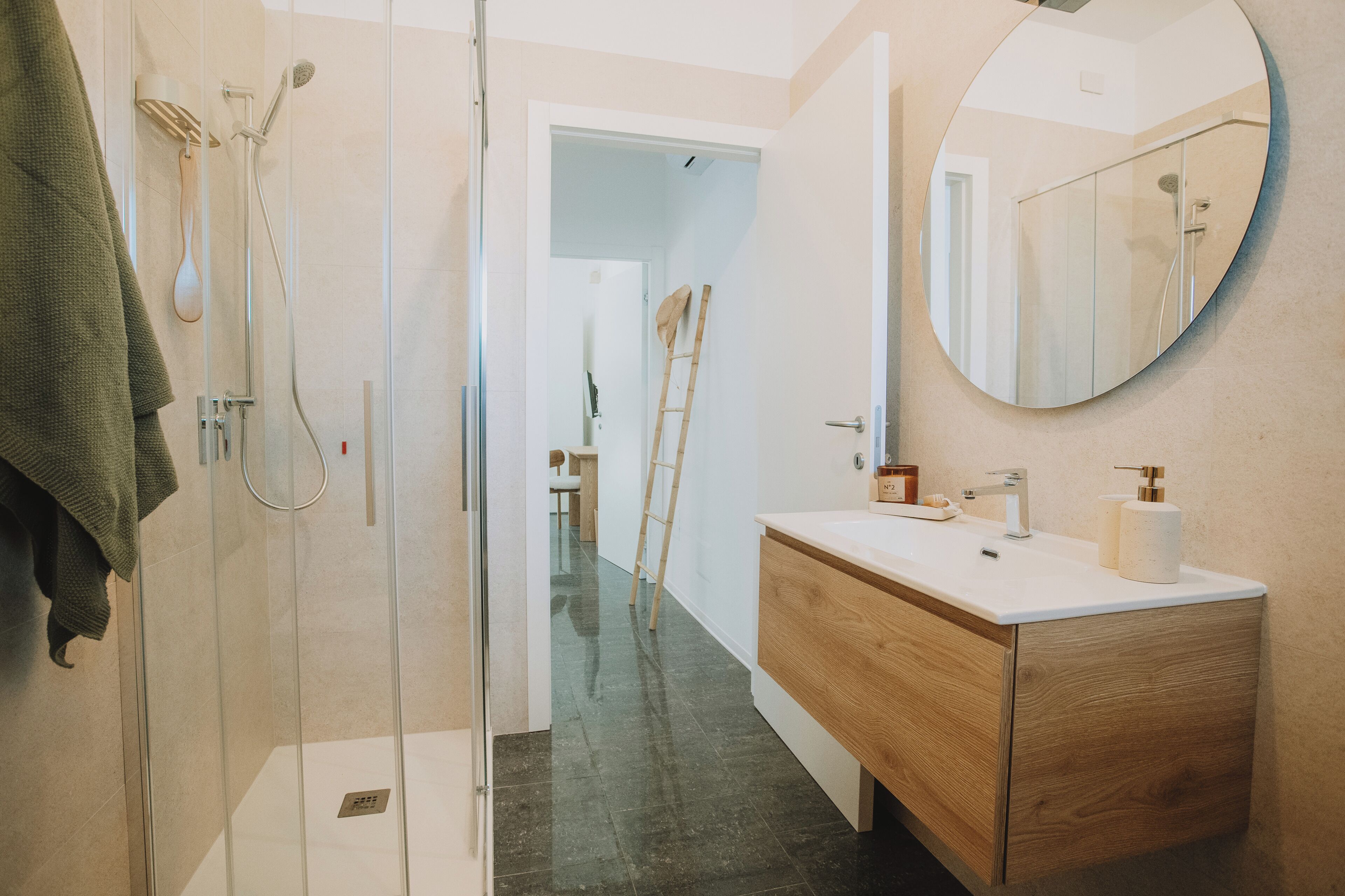 Standard Condo, 1 Double Bed, Kitchenette, Courtyard View | Bathroom | Shower, hair dryer, soap, toilet paper