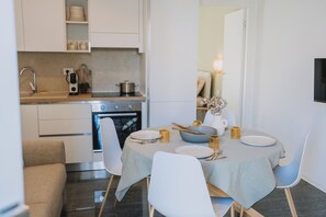 Family Condo, 1 Double Bed with Sofa bed, Kitchenette, Courtyard View | Interior - Gaiè Apartments (Carbonia)