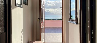 Osmenaj Studios - Seaside Comfort in Vlore