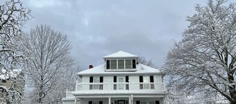The Nicholson Inn