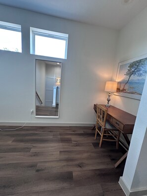 Interior - Peaceful 3-bedroom house with AC in a cool Houston neighborhood (Houston)