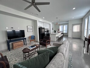 Unclassified image, 5 of 36, button