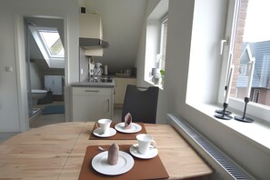 Kühlschrank, Ofen, Herdplatte, Geschirrspüler