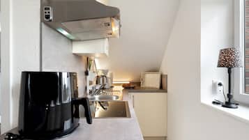 Kühlschrank, Ofen, Herdplatte, Geschirrspüler