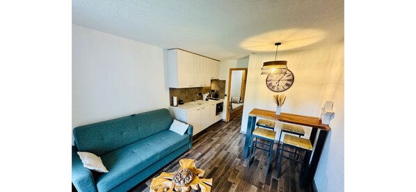 Nicht klassifiziertes Bild, 1 von 13, Schaltfläche