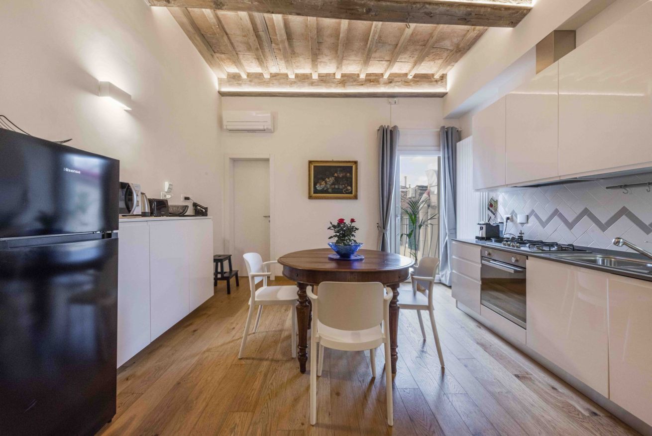 Refrigerador, microondas, parrilla de estufa y lavavajillas 