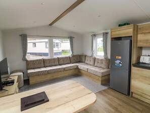Living area - The Foxy Cobbler (Kingsbridge)