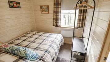 1 bedroom, individually decorated, individually furnished, free WiFi