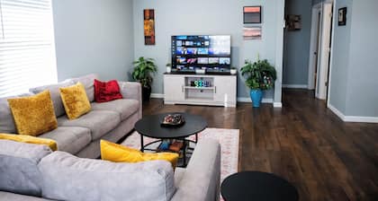 Cozy 2-Bedroom House in Enchanting Rolla with AC Comfort
