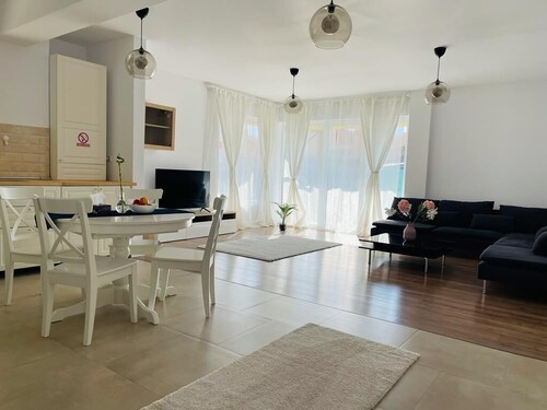 Galaxy Residence Villa