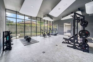 Fitness facility - Signature Home W/ Pool & Balcony in Las Condes (Vitacura)