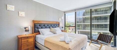 3 habitaciones, tabla de planchar con plancha y wifi