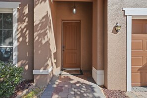 Exterior detail - Bridgeford Splash Retreat | Pool | Near Disney (Davenport)