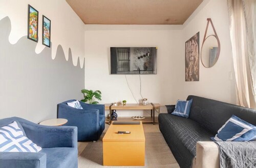 2-bedroom townhome in beautiful Americana with AC and comfort