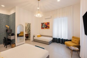 Deluxe Quadruple Room - ViSi di napoli (Napoli)